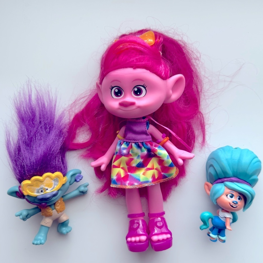 Assorted Troll bundle